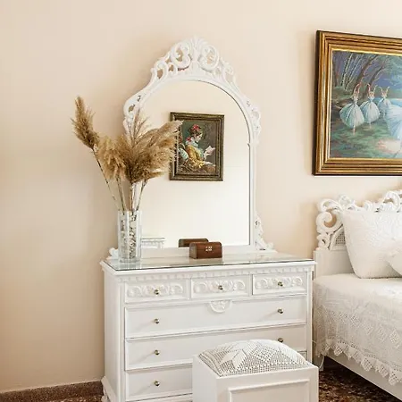 Castle View House Apartment *