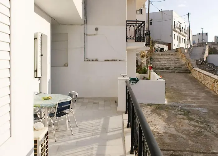 公寓 Castle View House Naxos City
